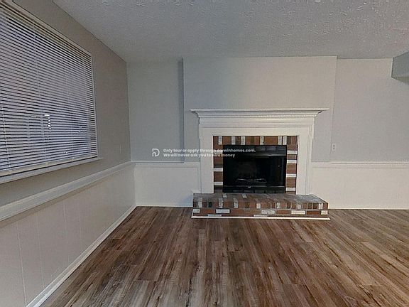2nd image of 710 Stonehill Ct