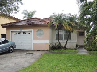 19710 NW 84th Ave, Hialeah, FL 33015