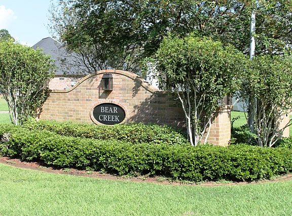 2nd image of 1040 Bear Creek Cir