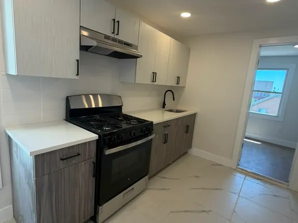 352 Bergen St, Newark, NJ