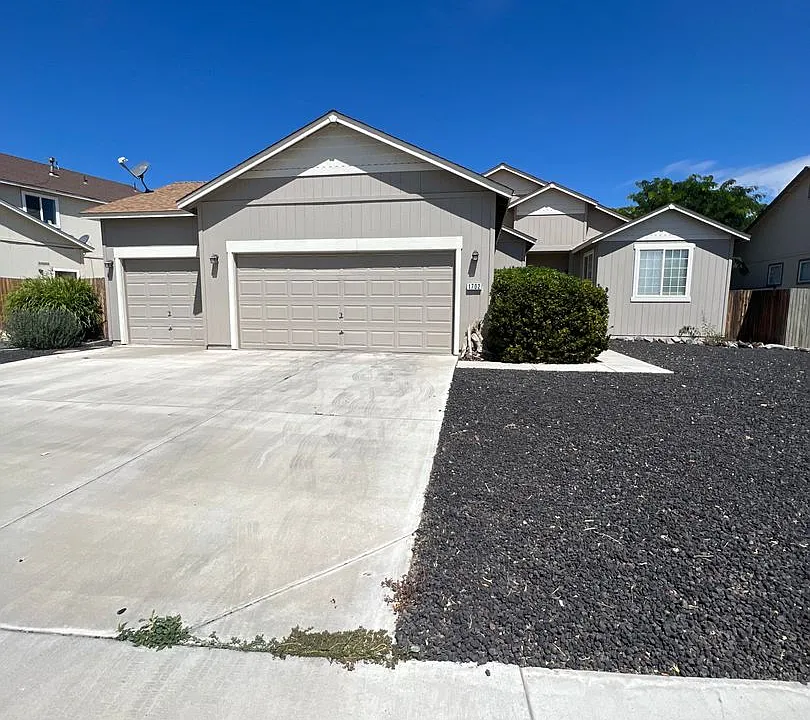 1702 Harvest Creek Way