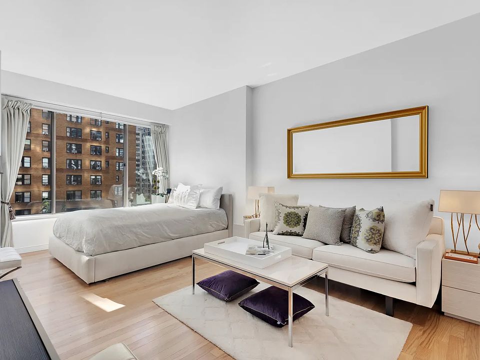 1st image of 200 E 69th St APT 6J