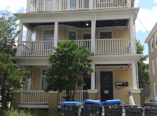 187 Oakland Ave #1, Providence, RI 02908