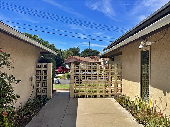 3rd image of 8811 Riderwood Dr