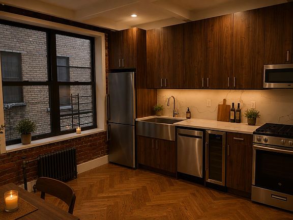 5th image of 921 Washington Ave #351