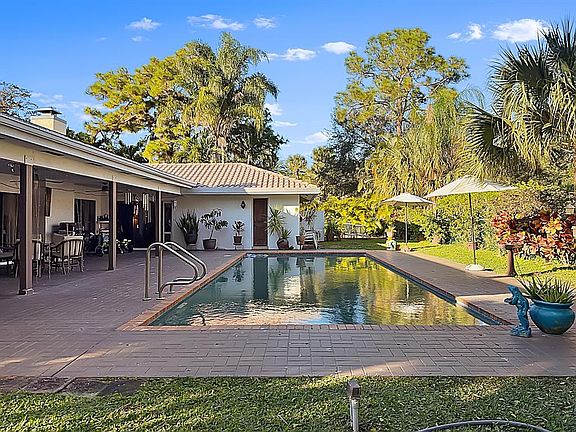 4th image of 20952 Delagado Ter