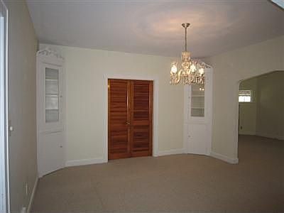 Dining Room w/Built ins