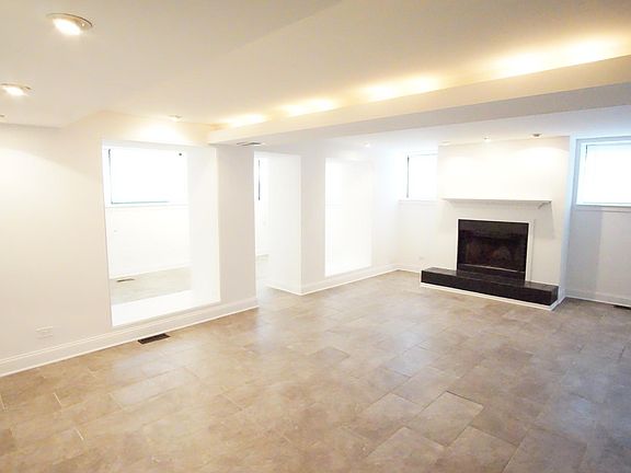 5th image of 728 W Waveland Ave #G