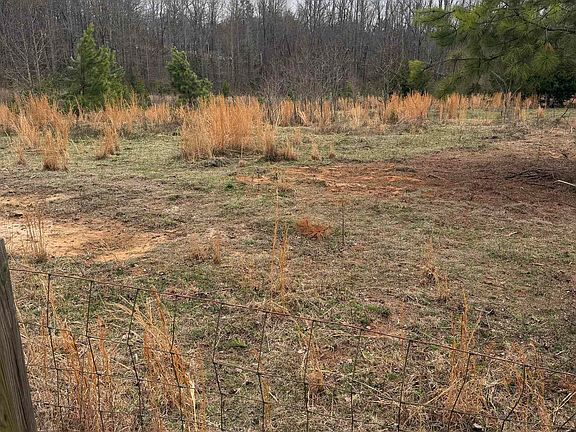 3rd image of Mount Bethel Rd