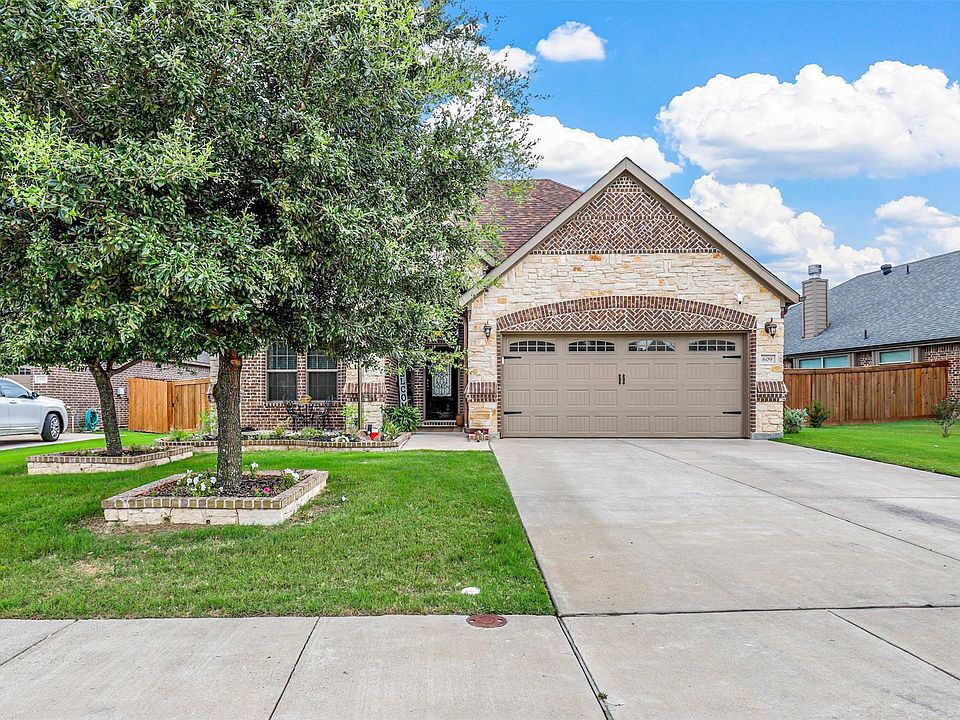 1st image of 609 Misty Harbor Ct