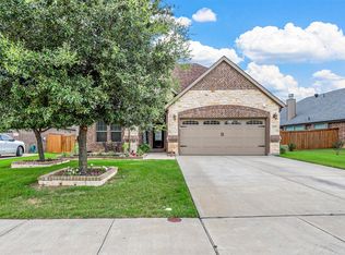 609 Misty Harbor Ct, Saginaw, TX 76179
