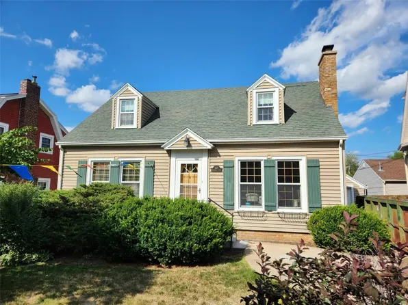 410 19th St NE, Cedar Rapids, IA 52402