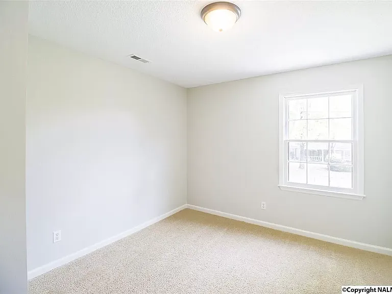 117 Betty Garrett Dr — Photo 5