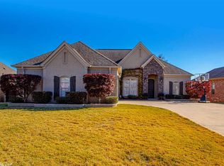 9008 E Woodruff Ave, Sherwood, AR 72120