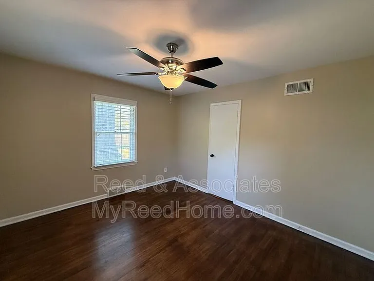 5047 Howard Pl — Photo 12