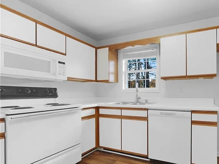 392 River Trace Dr — Photo 8