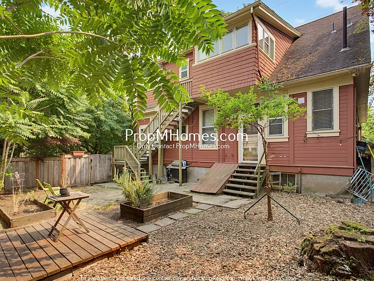 2835 SE Yamhill Street — Photo 16