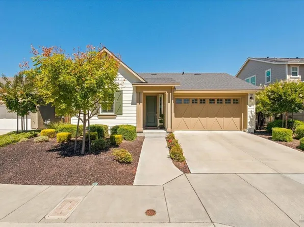 1604 Wildflower Way, Rohnert Park, CA 94928