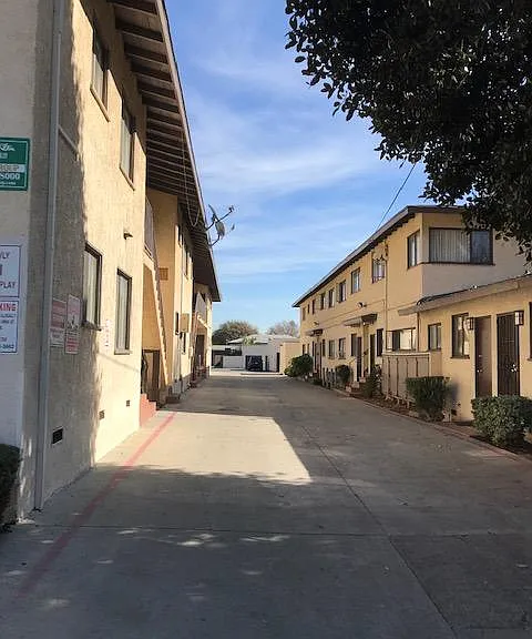 312 N San Antonio Ave #10 — Photo 11