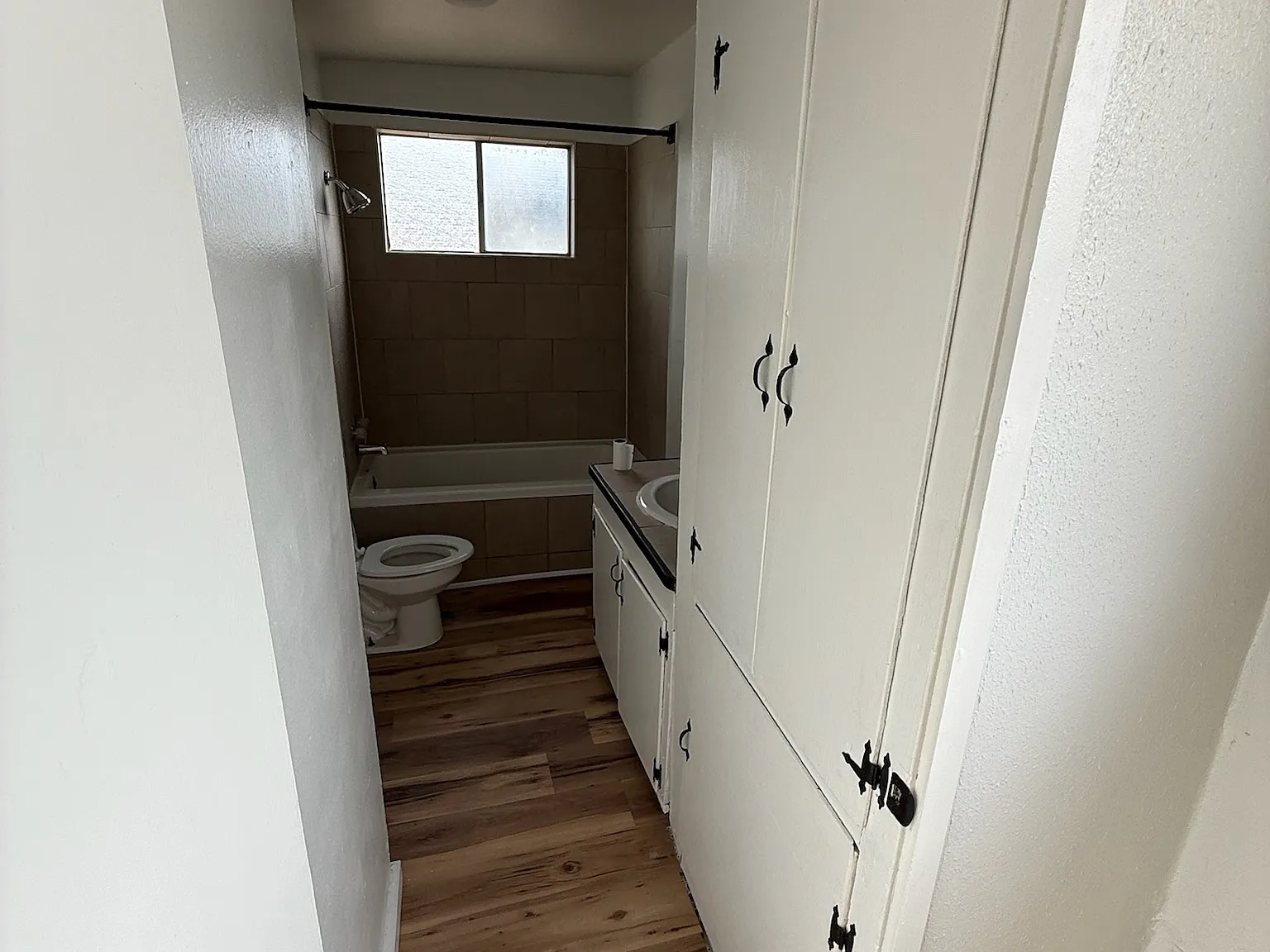 3 bed, 1.5 bath, 1642 sqft, $1,400 — Photo 4
