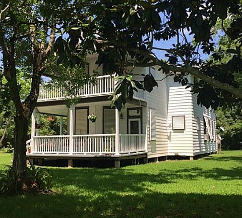 4th image of 6519 Avenue L