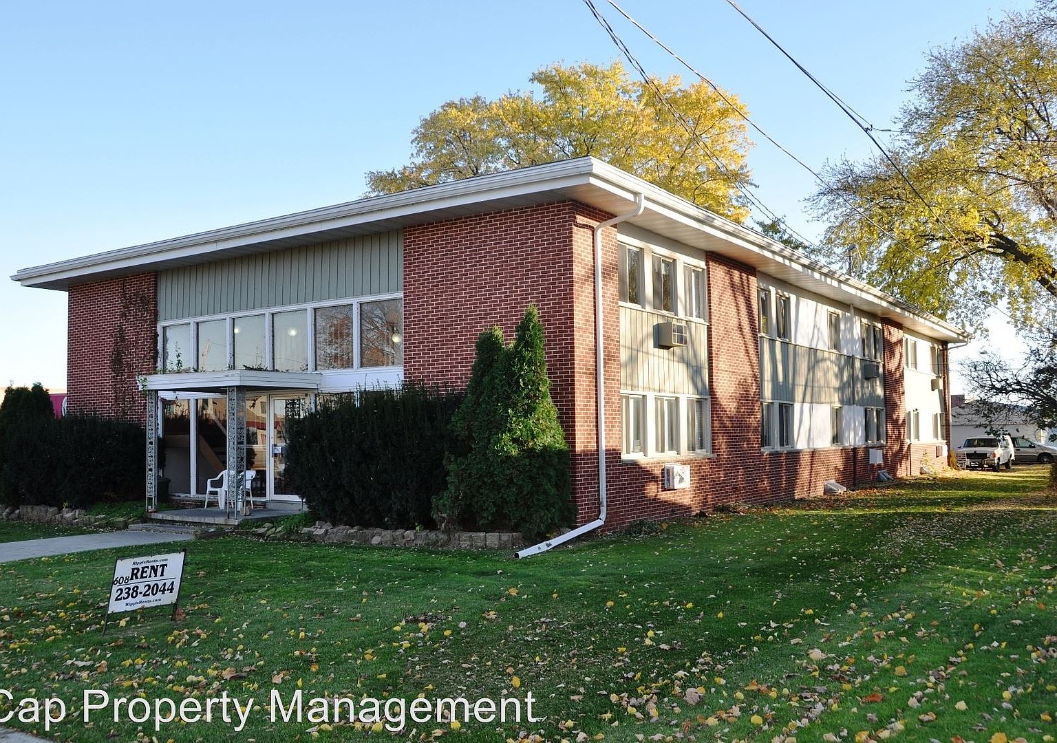 915 E Main St APT 8, Waupun, WI 53963 Zillow