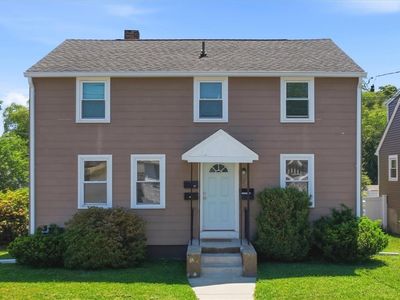 2 Redfern St E, Riverside, RI, 02915