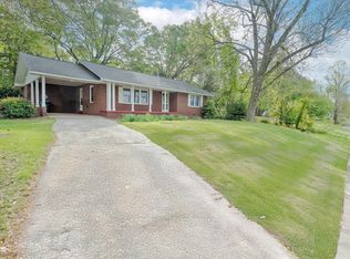 411 Garvin St, Pickens, SC 29671