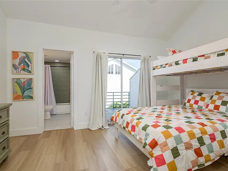 320 Island Way #209 — Photo 30