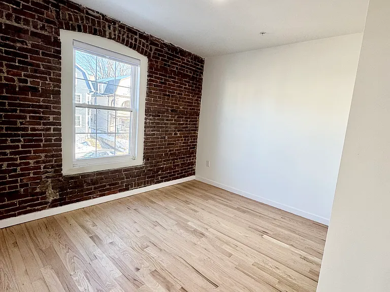 212 N 9th St #2 — Photo 13