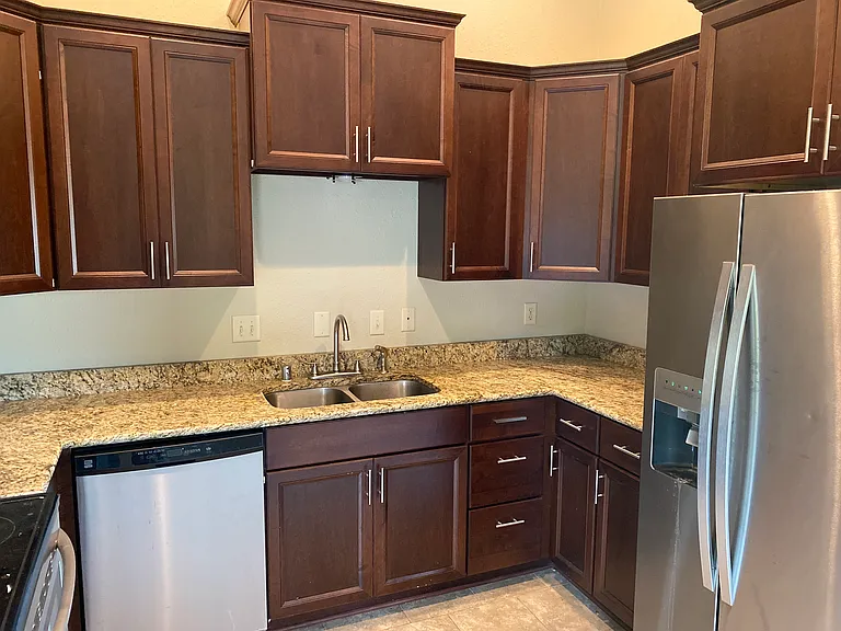 2425 Julianne St — Photo 1