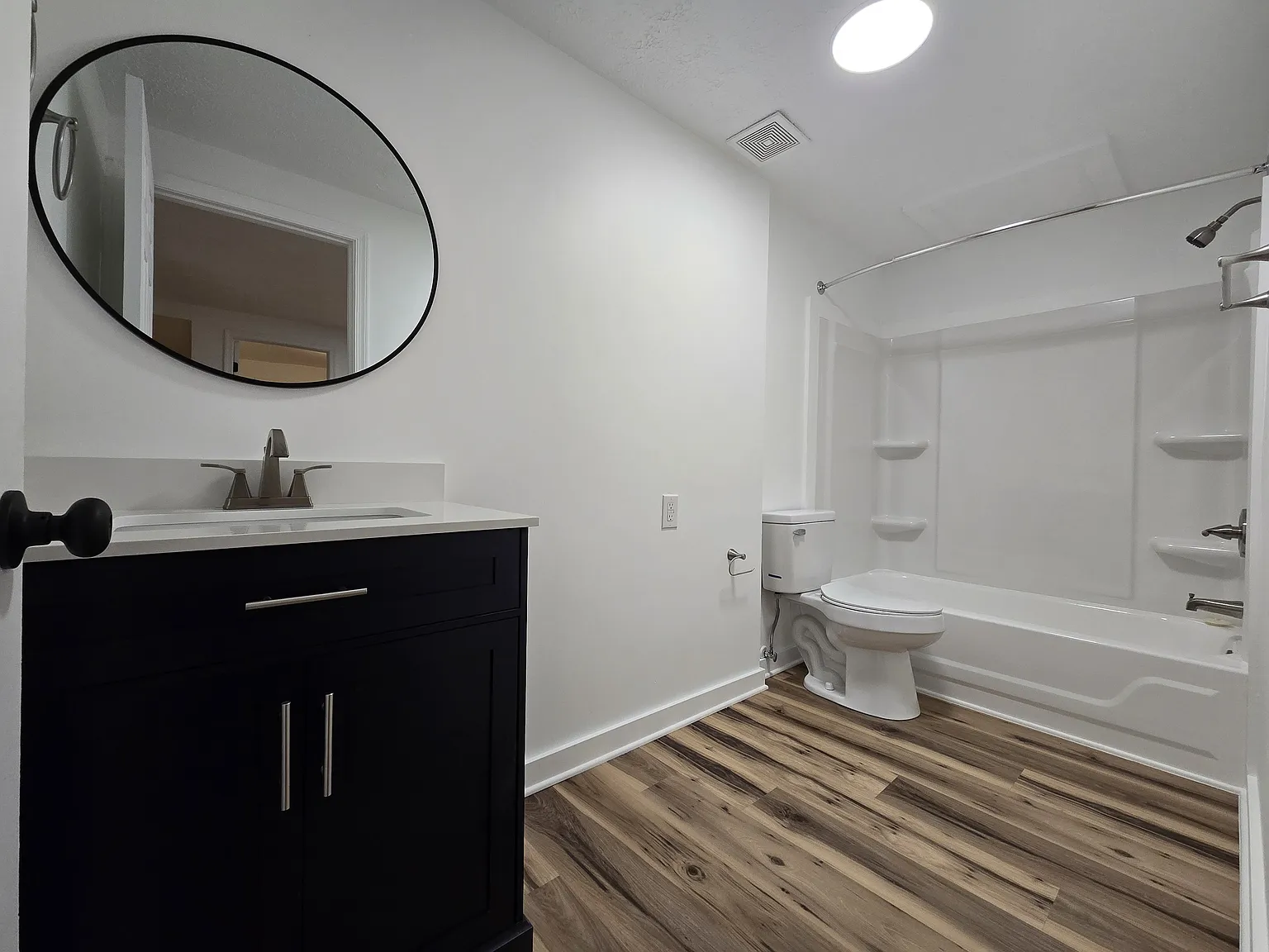 Ground Apt #3 — Photo 3