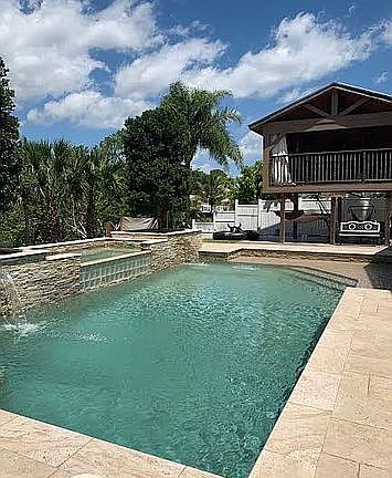 4th image of 1292 SW Knollwood Dr