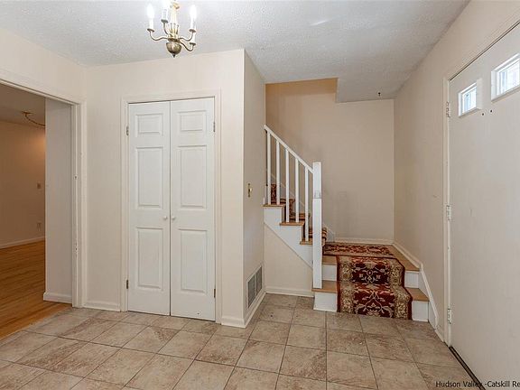 2nd image of 169 Altamont Dr