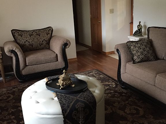 3rd image of 5893 W Green Brook Dr