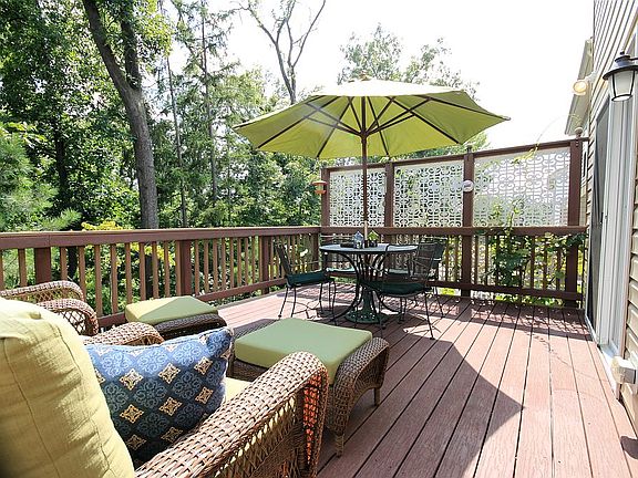 Deck (rear)