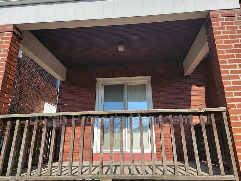 1316 Justine St — Photo 16