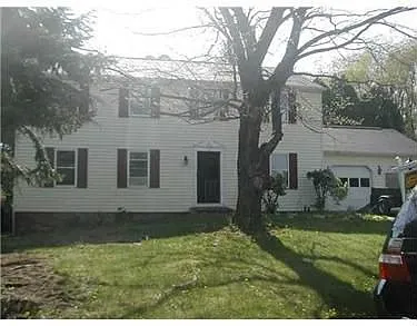 108 Windmill Rd photo 1