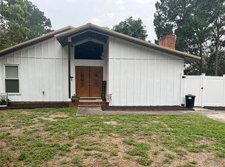 709 Carnegie Dr, Fayetteville, NC 28311