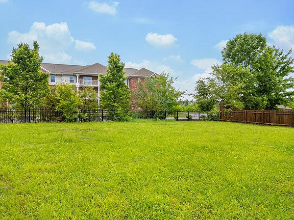 2nd image of 2312 Ashford Dr