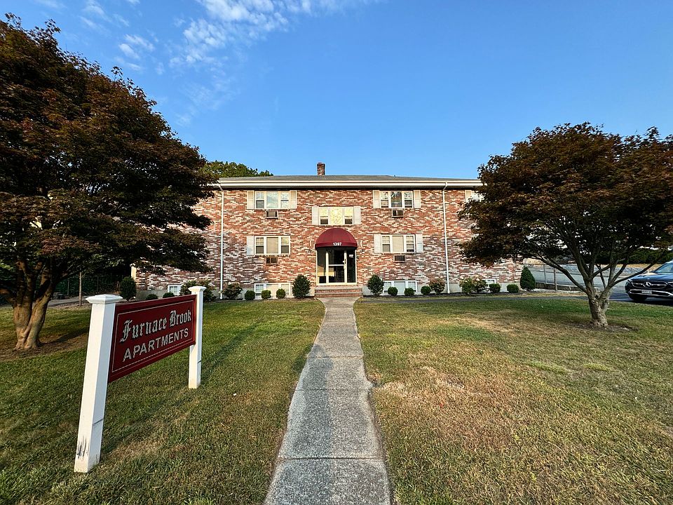 1st image of 1395 Furnace Brook Pkwy #11
