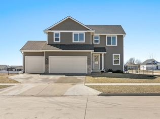 1701 E Girard Ave, Indianola, IA 50125