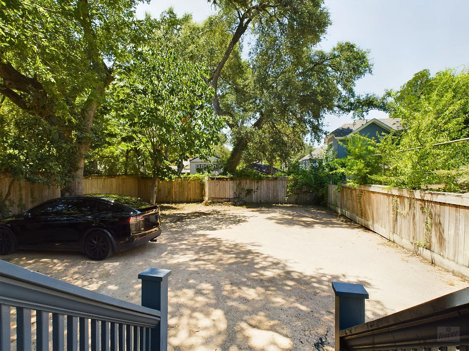 705 E. 32nd St. — Photo 4