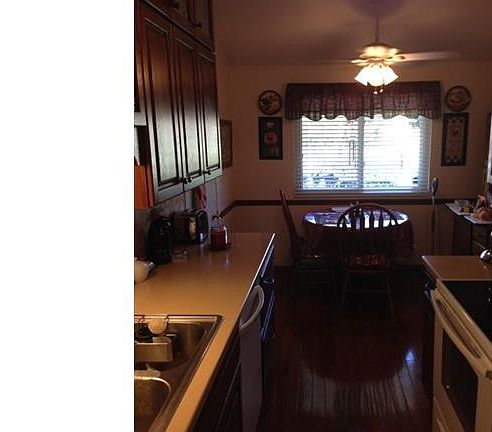 5th image of 1110 Blueberry Hill Dr