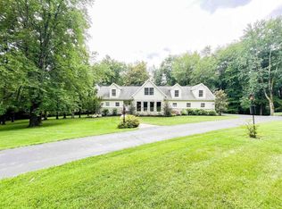 1919 Briar Ridge Rd, Evansville, IN 47725