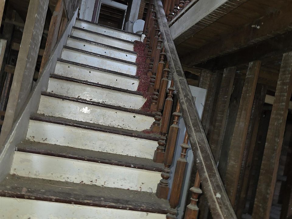 339 N Main St, photo 7