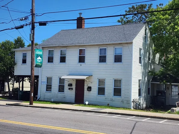 7 Elm St, Millbury, MA 01527