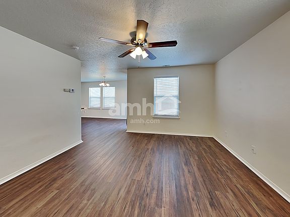 3rd image of 3123 Arcadian Dr