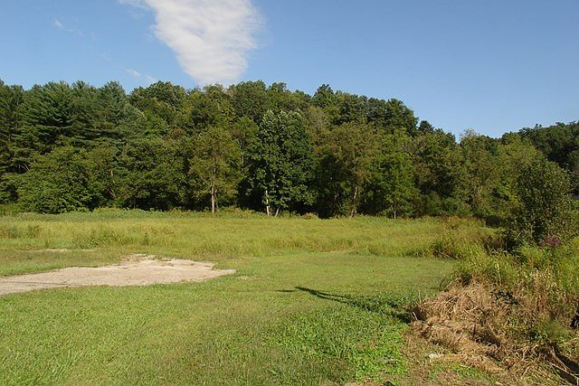 2nd image of 831 Essman Sugar Camp Rd