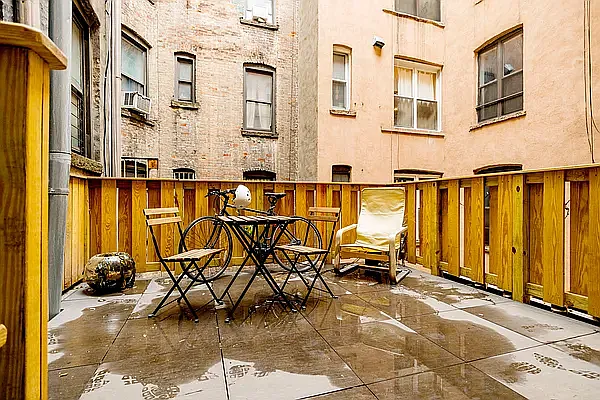 Rented by The Agency | media 2